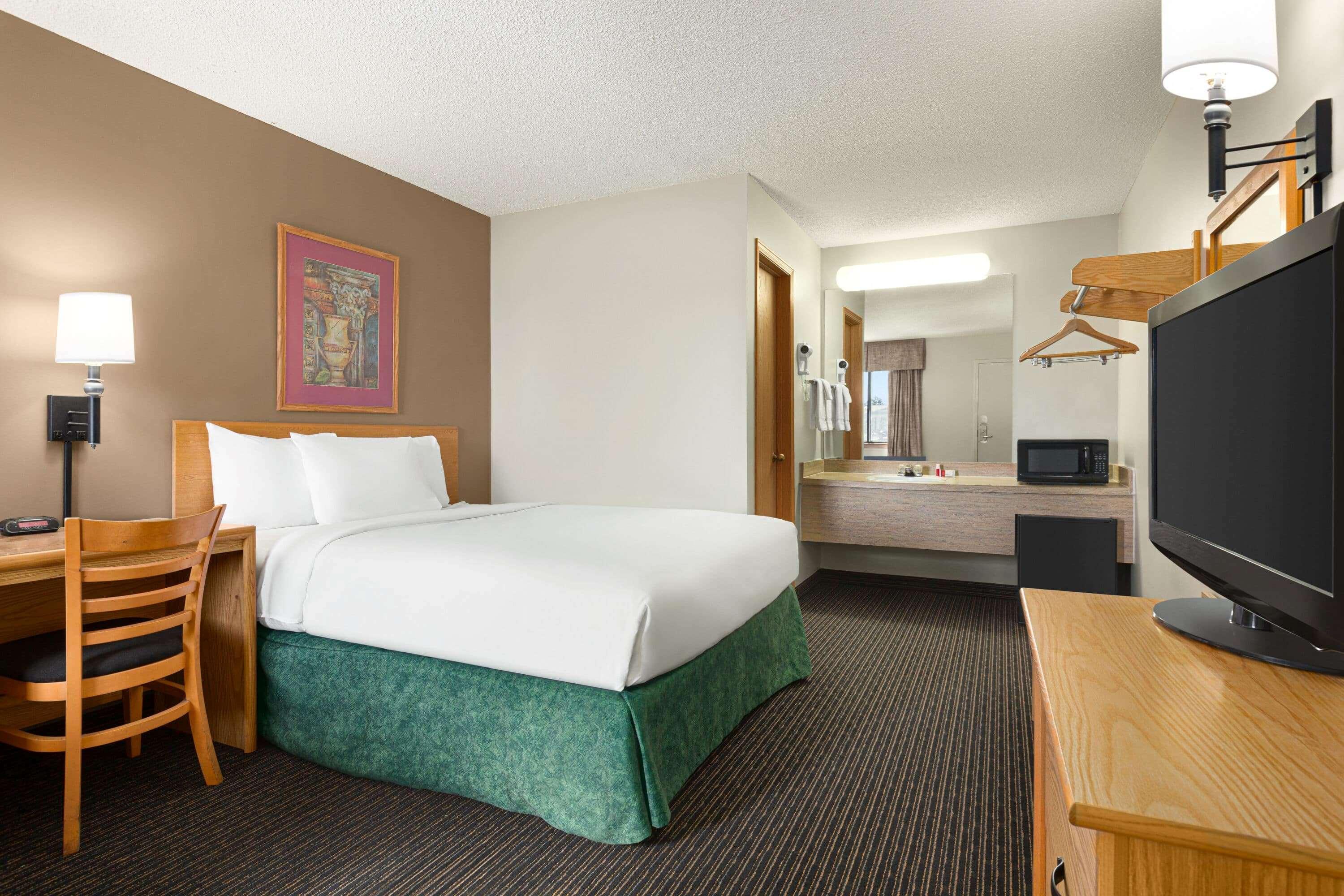 Travelodge By Wyndham Wellington Exterior photo
